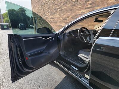 2013 Tesla Model S 85 -- Only 66K Miles -- 269 Miles on Full Charge  - Charge & Drive - All Glass Panoramic Roof -  Smart Air Suspension - Tech Package - NO Accident - Clean Title - Photo 27 - Wood Dale, IL 60191