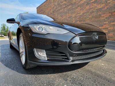 2013 Tesla Model S 85 -- Only 66K Miles -- 269 Miles on Full Charge  - Charge & Drive - All Glass Panoramic Roof -  Smart Air Suspension - Tech Package - NO Accident - Clean Title - Photo 44 - Wood Dale, IL 60191