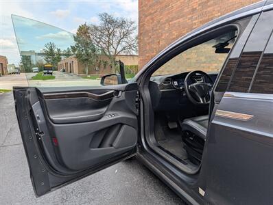 2016 Tesla Model X 75D AWD -- FREE UNLIMITED SUPER CHARGE --  Autopilot - Subzero Weather Pkg - Premium Upgrade Pkg - Smart Air Suspension - Technology Pkg - 3rd Row Seat - Clean Title - Photo 29 - Wood Dale, IL 60191