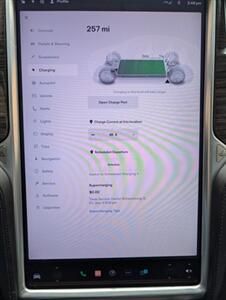 2016 Tesla Model X 75D AWD -- FREE UNLIMITED SUPER CHARGE --  Autopilot - Subzero Weather Pkg - Premium Upgrade Pkg - Smart Air Suspension - Technology Pkg - 3rd Row Seat - Clean Title - Photo 10 - Wood Dale, IL 60191