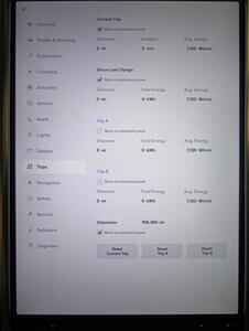 2016 Tesla Model X 75D AWD -- FREE UNLIMITED SUPER CHARGE --  Autopilot - Subzero Weather Pkg - Premium Upgrade Pkg - Smart Air Suspension - Technology Pkg - 3rd Row Seat - Clean Title - Photo 12 - Wood Dale, IL 60191