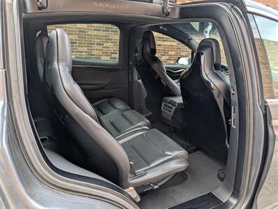 2016 Tesla Model X 75D AWD -- FREE UNLIMITED SUPER CHARGE --  Autopilot - Subzero Weather Pkg - Premium Upgrade Pkg - Smart Air Suspension - Technology Pkg - 3rd Row Seat - Clean Title - Photo 35 - Wood Dale, IL 60191