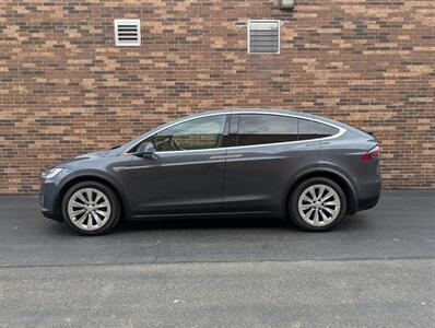 2016 Tesla Model X 75D AWD -- FREE UNLIMITED SUPER CHARGE --  Autopilot - Subzero Weather Pkg - Premium Upgrade Pkg - Smart Air Suspension - Technology Pkg - 3rd Row Seat - Clean Title - Photo 8 - Wood Dale, IL 60191