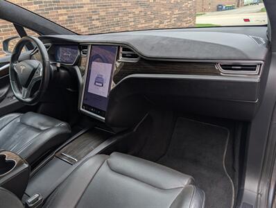 2016 Tesla Model X 75D AWD -- FREE UNLIMITED SUPER CHARGE --  Autopilot - Subzero Weather Pkg - Premium Upgrade Pkg - Smart Air Suspension - Technology Pkg - 3rd Row Seat - Clean Title - Photo 28 - Wood Dale, IL 60191