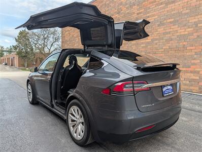 2016 Tesla Model X 75D AWD -- FREE UNLIMITED SUPER CHARGE --  Autopilot - Subzero Weather Pkg - Premium Upgrade Pkg - Smart Air Suspension - Technology Pkg - 3rd Row Seat - Clean Title - Photo 4 - Wood Dale, IL 60191