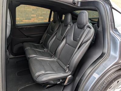 2016 Tesla Model X 75D AWD -- FREE UNLIMITED SUPER CHARGE --  Autopilot - Subzero Weather Pkg - Premium Upgrade Pkg - Smart Air Suspension - Technology Pkg - 3rd Row Seat - Clean Title - Photo 38 - Wood Dale, IL 60191
