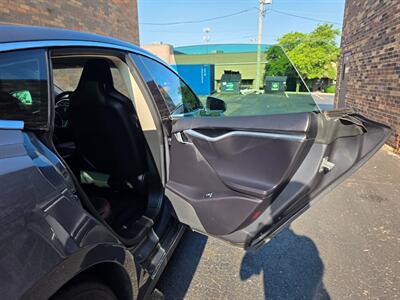 2013 Tesla Model S 85 -- FREE UNLIMITED SUPER CHARGE - Ultra High Fidelity Sound - All Glass Panoramic Roof - Smart Air Suspension - Tech Package - NO Accident - Clean Title - Photo 20 - Wood Dale, IL 60191