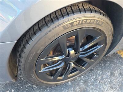 2013 Tesla Model S 85 -- FREE UNLIMITED SUPER CHARGE - Ultra High Fidelity Sound - All Glass Panoramic Roof - Smart Air Suspension - Tech Package - NO Accident - Clean Title - Photo 29 - Wood Dale, IL 60191