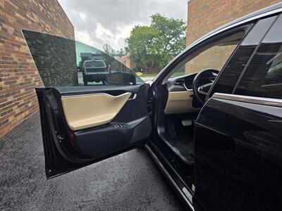 2012 Tesla Model S Signature Performance P85 - 242 Miles with Full Charge - Ultra High Fidelity Sound - All Glass Panoramic Roof - Smart Air Suspension - Tech Package - Brand New Tires - No Accident - Clean Title - Photo 21 - Wood Dale, IL 60191