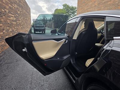 2012 Tesla Model S Signature Performance P85 - 242 Miles with Full Charge - Ultra High Fidelity Sound - All Glass Panoramic Roof - Smart Air Suspension - Tech Package - Brand New Tires - No Accident - Clean Title - Photo 23 - Wood Dale, IL 60191