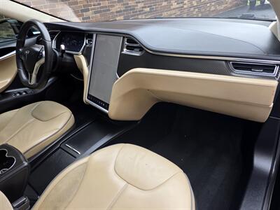 2012 Tesla Model S Signature Performance P85 - 242 Miles with Full Charge - Ultra High Fidelity Sound - All Glass Panoramic Roof - Smart Air Suspension - Tech Package - Brand New Tires - No Accident - Clean Title - Photo 29 - Wood Dale, IL 60191