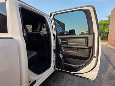 2022 RAM 3500 Tradesman 4WD CREW CAB -- 35K Miles - Cummins 6.7L Diesel Turbo I6 370hp - Fully Loaded w/Premium Sound - NO Accident - Clean Title - All Serviced - Warranty - Photo 24 - Wood Dale, IL 60191
