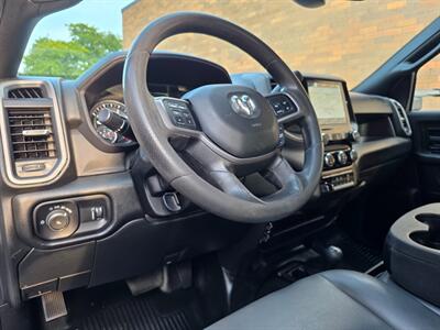 2022 RAM 3500 Tradesman 4WD CREW CAB -- 35K Miles - Cummins 6.7L Diesel Turbo I6 370hp - Fully Loaded w/Premium Sound - NO Accident - Clean Title - All Serviced - Warranty - Photo 19 - Wood Dale, IL 60191