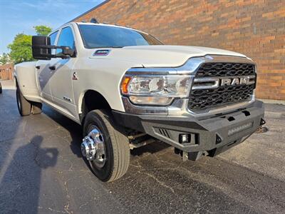 2022 RAM 3500 Tradesman 4WD CREW CAB -- 35K Miles - Cummins 6.7L Diesel Turbo I6 370hp - Fully Loaded w/Premium Sound - NO Accident - Clean Title - All Serviced - Warranty - Photo 44 - Wood Dale, IL 60191