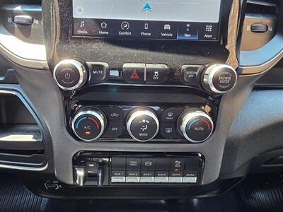 2022 RAM 3500 Tradesman 4WD CREW CAB -- 35K Miles - Cummins 6.7L Diesel Turbo I6 370hp - Fully Loaded w/Premium Sound - NO Accident - Clean Title - All Serviced - Warranty - Photo 12 - Wood Dale, IL 60191