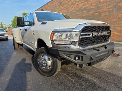 2022 RAM 3500 Tradesman 4WD CREW CAB -- 35K Miles - Cummins 6.7L Diesel Turbo I6 370hp - Fully Loaded w/Premium Sound - NO Accident - Clean Title - All Serviced - Warranty - Photo 3 - Wood Dale, IL 60191