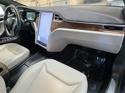 2016 Tesla Model S 90D AWD - 7 Passenger/Jump Seat - 300 Miles on Full Charge - Ultra High Fidelity Sound - Autopilot - Subzero Weather Package - Premium Upgrades Package - Sunroof - Smart Air Suspension - Power and Lighting Package - Photo 18 - Wood Dale, IL 60191