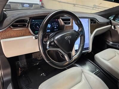 2016 Tesla Model S 90D AWD - 7 Passenger/Jump Seat - 300 Miles on Full Charge - Ultra High Fidelity Sound - Autopilot - Subzero Weather Package - Premium Upgrades Package - Sunroof - Smart Air Suspension - Power and Lighting Package - Photo 17 - Wood Dale, IL 60191