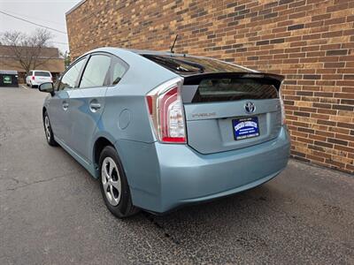 2013 Toyota Prius Three -- Navigation -- Backup Camera - Bluetooth - 1 Owner - All Serviced - Clean Title - Photo 4 - Wood Dale, IL 60191