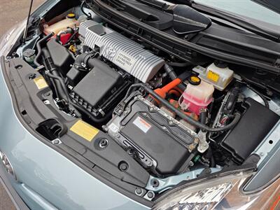 2013 Toyota Prius Three -- Navigation -- Backup Camera - Bluetooth - 1 Owner - All Serviced - Clean Title - Photo 25 - Wood Dale, IL 60191