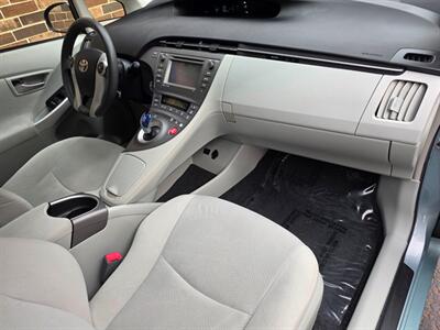 2013 Toyota Prius Three -- Navigation -- Backup Camera - Bluetooth - 1 Owner - All Serviced - Clean Title - Photo 15 - Wood Dale, IL 60191