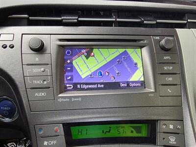 2013 Toyota Prius Three -- Navigation -- Backup Camera - Bluetooth - 1 Owner - All Serviced - Clean Title - Photo 11 - Wood Dale, IL 60191