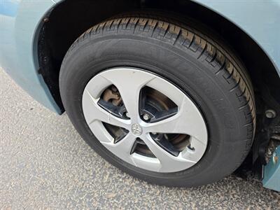 2013 Toyota Prius Three -- Navigation -- Backup Camera - Bluetooth - 1 Owner - All Serviced - Clean Title - Photo 28 - Wood Dale, IL 60191