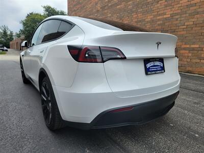 2021 Tesla Model Y Long Range AWD - 269 Miles on Full charge -  7 Seat Interior - Full-Self Driving Computer - Autopilot - Cold Weather Package - Premium Sound System - 1 Owner - NO Accident - Clean Title - Photo 4 - Wood Dale, IL 60191