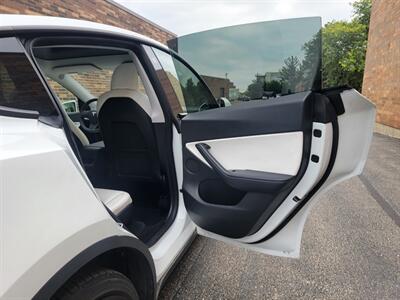 2021 Tesla Model Y Long Range AWD - 269 Miles on Full charge -  7 Seat Interior - Full-Self Driving Computer - Autopilot - Cold Weather Package - Premium Sound System - 1 Owner - NO Accident - Clean Title - Photo 24 - Wood Dale, IL 60191