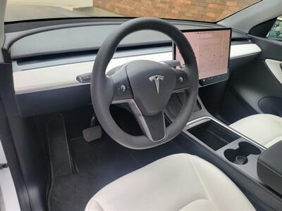 2021 Tesla Model Y Long Range AWD - 269 Miles on Full charge -  7 Seat Interior - Full-Self Driving Computer - Autopilot - Cold Weather Package - Premium Sound System - 1 Owner - NO Accident - Clean Title - Photo 31 - Wood Dale, IL 60191