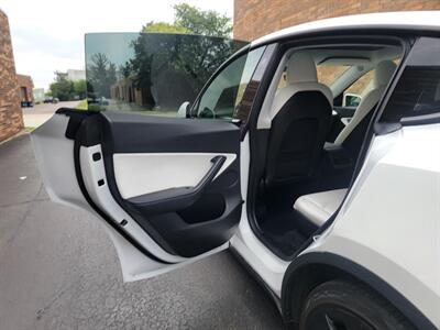 2021 Tesla Model Y Long Range AWD - 269 Miles on Full charge -  7 Seat Interior - Full-Self Driving Computer - Autopilot - Cold Weather Package - Premium Sound System - 1 Owner - NO Accident - Clean Title - Photo 23 - Wood Dale, IL 60191