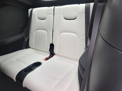 2021 Tesla Model Y Long Range AWD - 269 Miles on Full charge -  7 Seat Interior - Full-Self Driving Computer - Autopilot - Cold Weather Package - Premium Sound System - 1 Owner - NO Accident - Clean Title - Photo 29 - Wood Dale, IL 60191