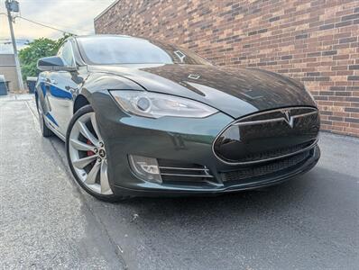 2012 Tesla Model S P85 Performance -- FREE UNLIMITED SUPERCHARGE -- Ultra High Fidelity Sound - All Glass Panoramic Roof - Smart Air Suspension - Tech Package - Clean Title - Photo 3 - Wood Dale, IL 60191