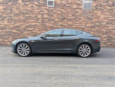 2012 Tesla Model S P85 Performance -- FREE UNLIMITED SUPERCHARGE -- Ultra High Fidelity Sound - All Glass Panoramic Roof - Smart Air Suspension - Tech Package - Clean Title - Photo 6 - Wood Dale, IL 60191