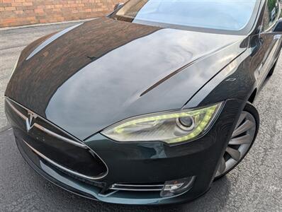 2012 Tesla Model S P85 Performance -- FREE UNLIMITED SUPERCHARGE -- Ultra High Fidelity Sound - All Glass Panoramic Roof - Smart Air Suspension - Tech Package - Clean Title - Photo 33 - Wood Dale, IL 60191