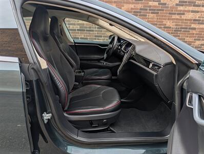 2012 Tesla Model S P85 Performance -- FREE UNLIMITED SUPERCHARGE -- Ultra High Fidelity Sound - All Glass Panoramic Roof - Smart Air Suspension - Tech Package - Clean Title - Photo 25 - Wood Dale, IL 60191