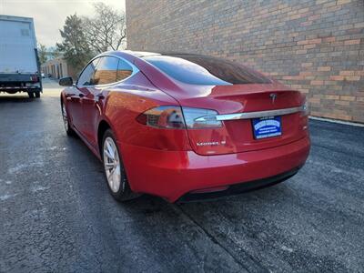 2017 Tesla Model S 90D AWD -- 7 Passenger/Jump Seat - 300 Miles  on Full Charge - Autopilot - Premium Upgrades Package - Sunroof - Smart Air Suspension - Power and Lighting Package - Clean Title - Photo 4 - Wood Dale, IL 60191