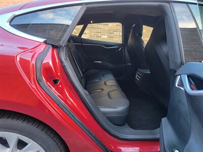 2017 Tesla Model S 90D AWD -- 7 Passenger/Jump Seat - 300 Miles  on Full Charge - Autopilot - Premium Upgrades Package - Sunroof - Smart Air Suspension - Power and Lighting Package - Clean Title - Photo 31 - Wood Dale, IL 60191