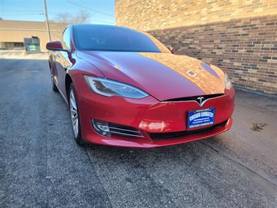 2017 Tesla Model S 90D AWD -- 7 Passenger/Jump Seat - 300 Miles  on Full Charge - Autopilot - Premium Upgrades Package - Sunroof - Smart Air Suspension - Power and Lighting Package - Clean Title - Photo 38 - Wood Dale, IL 60191