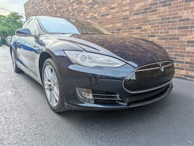 2012 Tesla Model S 85 -- FREE UNLIMITED SUPERCHARGE -- Ultra High Fidelity Sound - All Glass Panoramic Roof - Smart Air Suspension - Tech Package - Clean Title - Photo 34 - Wood Dale, IL 60191