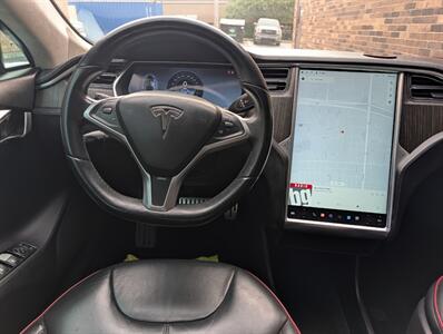 2012 Tesla Model S 85 -- FREE UNLIMITED SUPERCHARGE -- Ultra High Fidelity Sound - All Glass Panoramic Roof - Smart Air Suspension - Tech Package - Clean Title - Photo 16 - Wood Dale, IL 60191