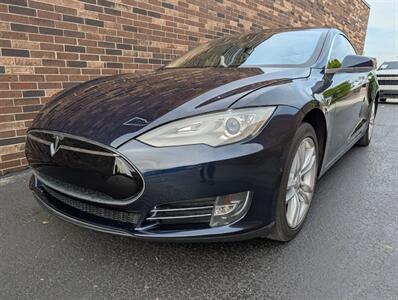 2012 Tesla Model S 85 -- FREE UNLIMITED SUPERCHARGE -- Ultra High Fidelity Sound - All Glass Panoramic Roof - Smart Air Suspension - Tech Package - Clean Title - Photo 33 - Wood Dale, IL 60191