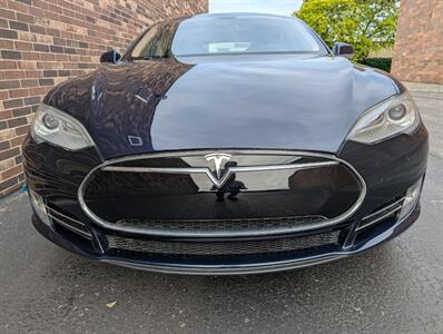 2012 Tesla Model S 85 -- FREE UNLIMITED SUPERCHARGE -- Ultra High Fidelity Sound - All Glass Panoramic Roof - Smart Air Suspension - Tech Package - Clean Title - Photo 35 - Wood Dale, IL 60191