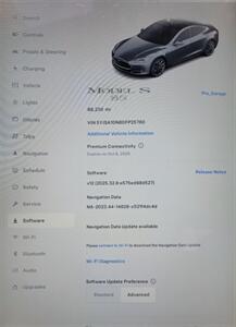 2013 Tesla Model S 85 -- 265 Miles on Full Charge --  1 Owner - NO Accident - Clean Title - Photo 8 - Wood Dale, IL 60191