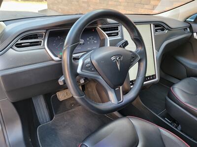 2013 Tesla Model S 85 -- 265 Miles on Full Charge --  1 Owner - NO Accident - Clean Title - Photo 16 - Wood Dale, IL 60191