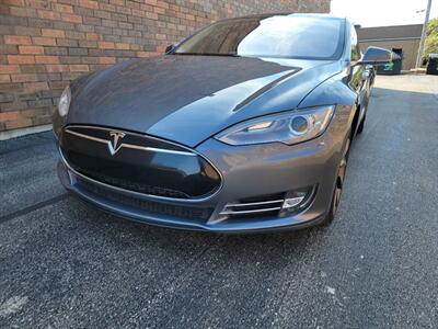 2013 Tesla Model S 85 -- 265 Miles on Full Charge --  1 Owner - NO Accident - Clean Title - Photo 31 - Wood Dale, IL 60191