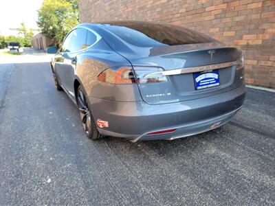 2013 Tesla Model S 85 -- 265 Miles on Full Charge --  1 Owner - NO Accident - Clean Title - Photo 4 - Wood Dale, IL 60191