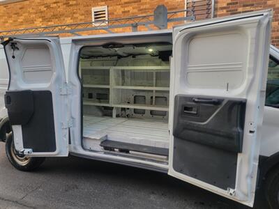 2017 Ford Transit 350 CARGO VAN -- 1 OWNER -- Power Stroke 3.2L Biodiesel Turbo - Backup Camera - Bluetooth - All Serviced - No Accident - Clean Title - Photo 17 - Wood Dale, IL 60191