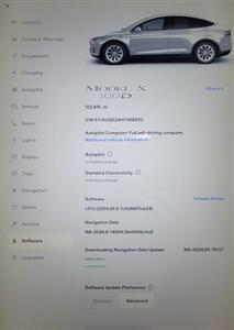 2017 Tesla Model X 100D Long Range AWD -- 320 Miles on Full Charge -  Full Self-Driving Computer - Ultra High Fidelity Sound - Subzero Weather Package - Premium Upgrades Package - Smart Air Suspension - Auto Pilot - Warranty until December 2025 - Photo 4 - Wood Dale, IL 60191