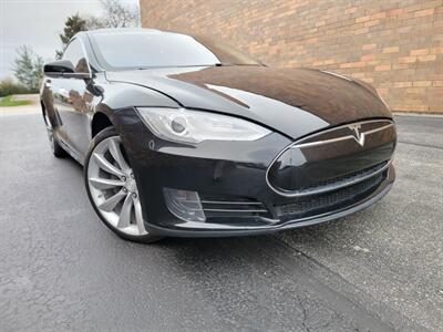 2013 Tesla Model S 60 -- FREE UNLIMITED SUPER CHARGING ---  200 Miles on Full Charge - Smart Air Suspension - Save $$$ on Gas - Charge & Drive - Clean Title - Photo 3 - Wood Dale, IL 60191